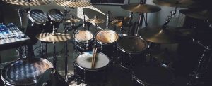 bateria eletronica vs acustiva